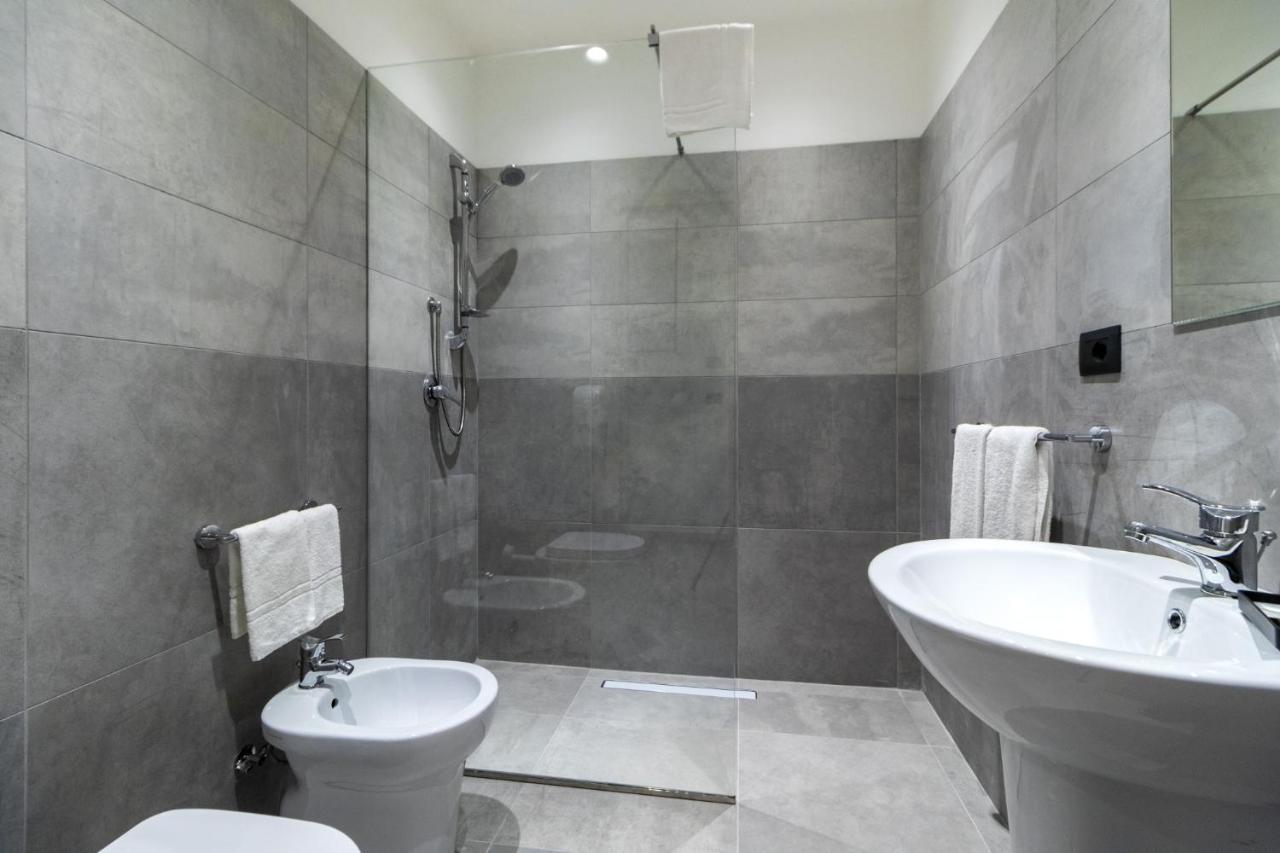Hotel Portum Giardini-Naxos Buitenkant foto