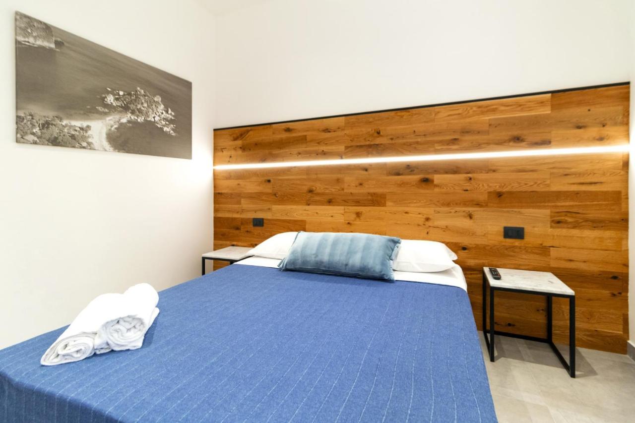 Hotel Portum Giardini-Naxos Buitenkant foto