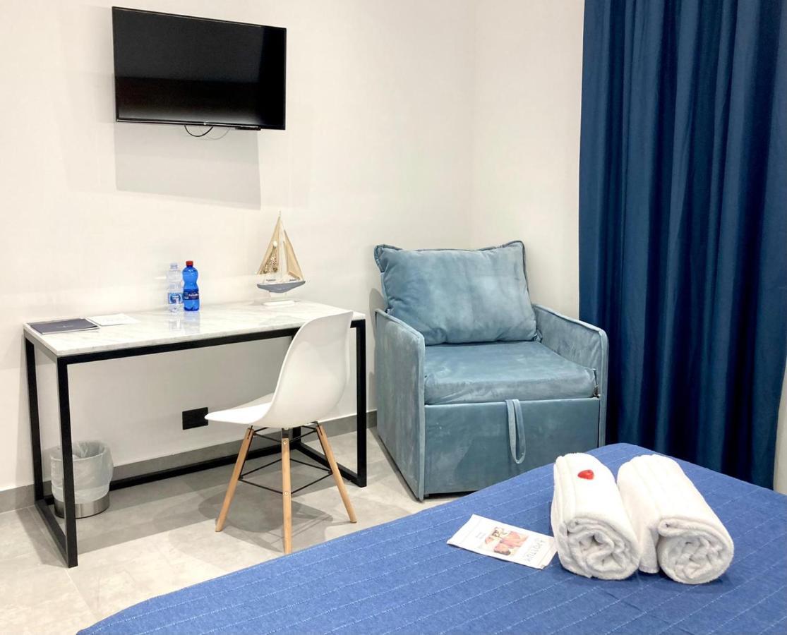 Hotel Portum Giardini-Naxos Buitenkant foto