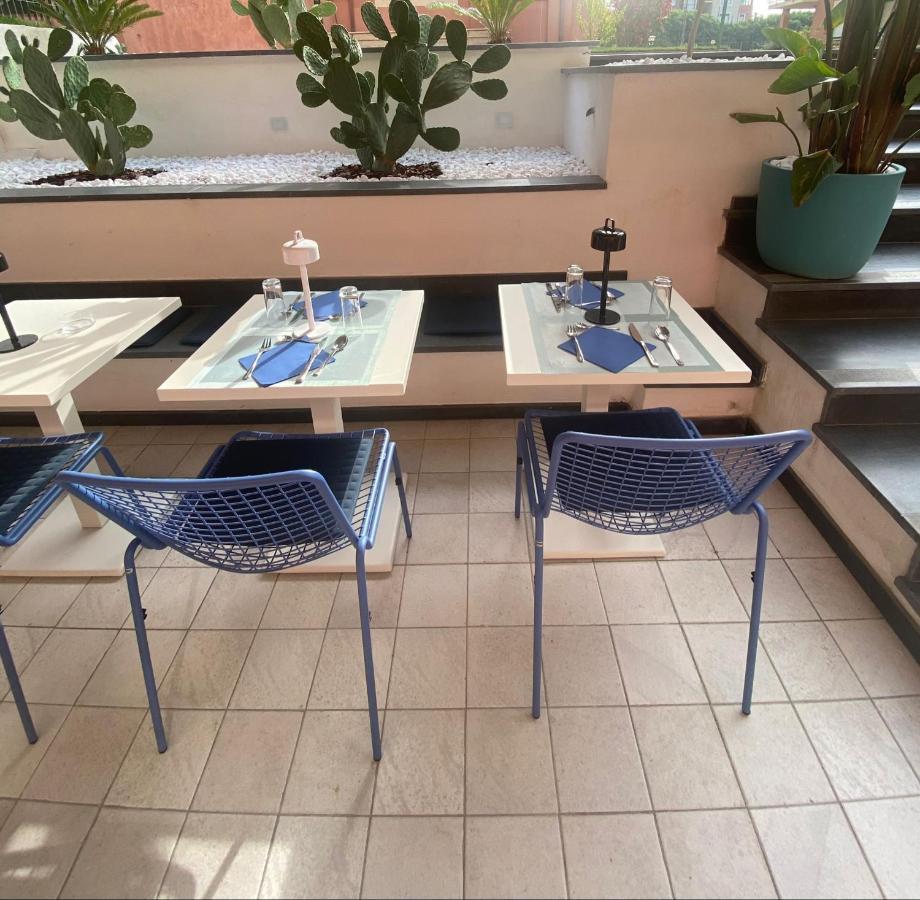 Hotel Portum Giardini-Naxos Buitenkant foto