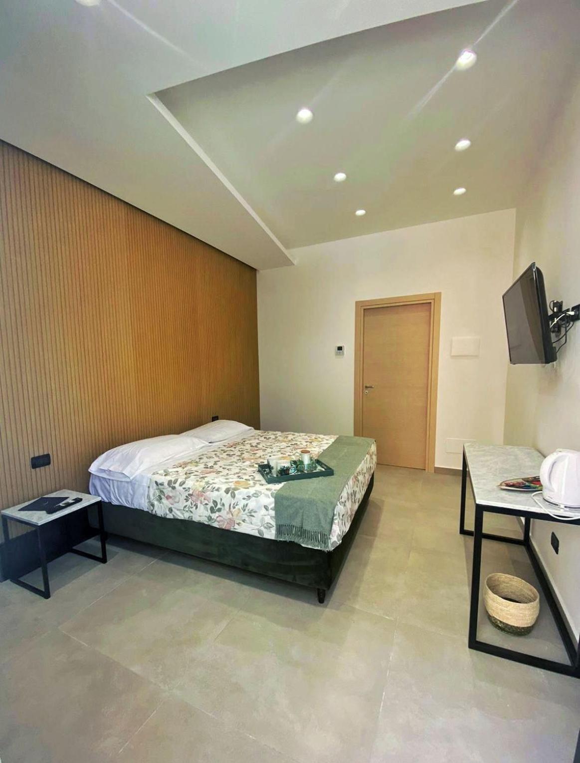 Hotel Portum Giardini-Naxos Buitenkant foto